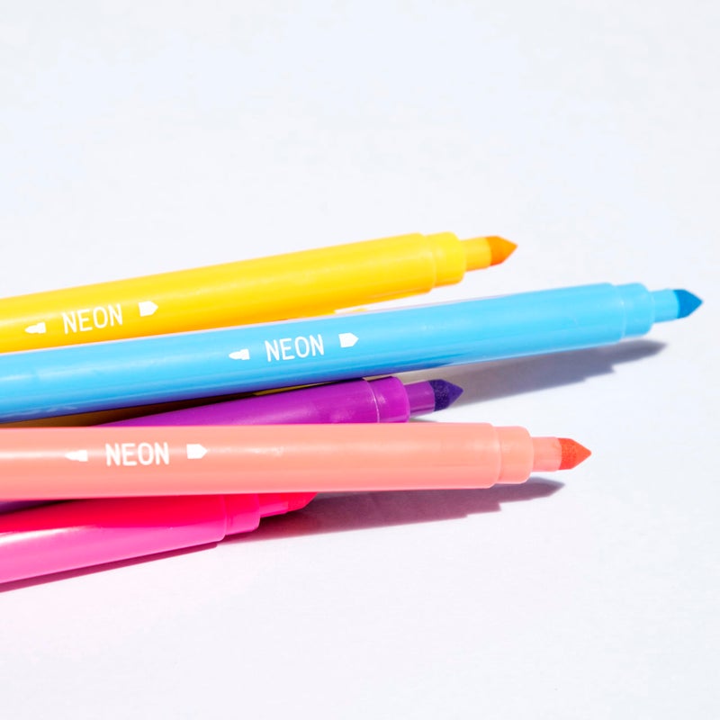 omY أقلام فلوماستر نيون مزدوجة الطرف من أومي | علبة من 9 ألوان نيون زاهية | رؤوس سميكة ورقيقة | حبر مائي سريع الجفاف | مثالية للفن والرسم والمشاريع الإبداعية | للأعمار من 3 سنوات وما فوق - Image 3